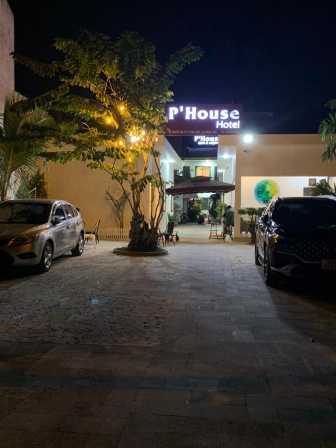 P'House Hotel Фантхьет Экстерьер фото
