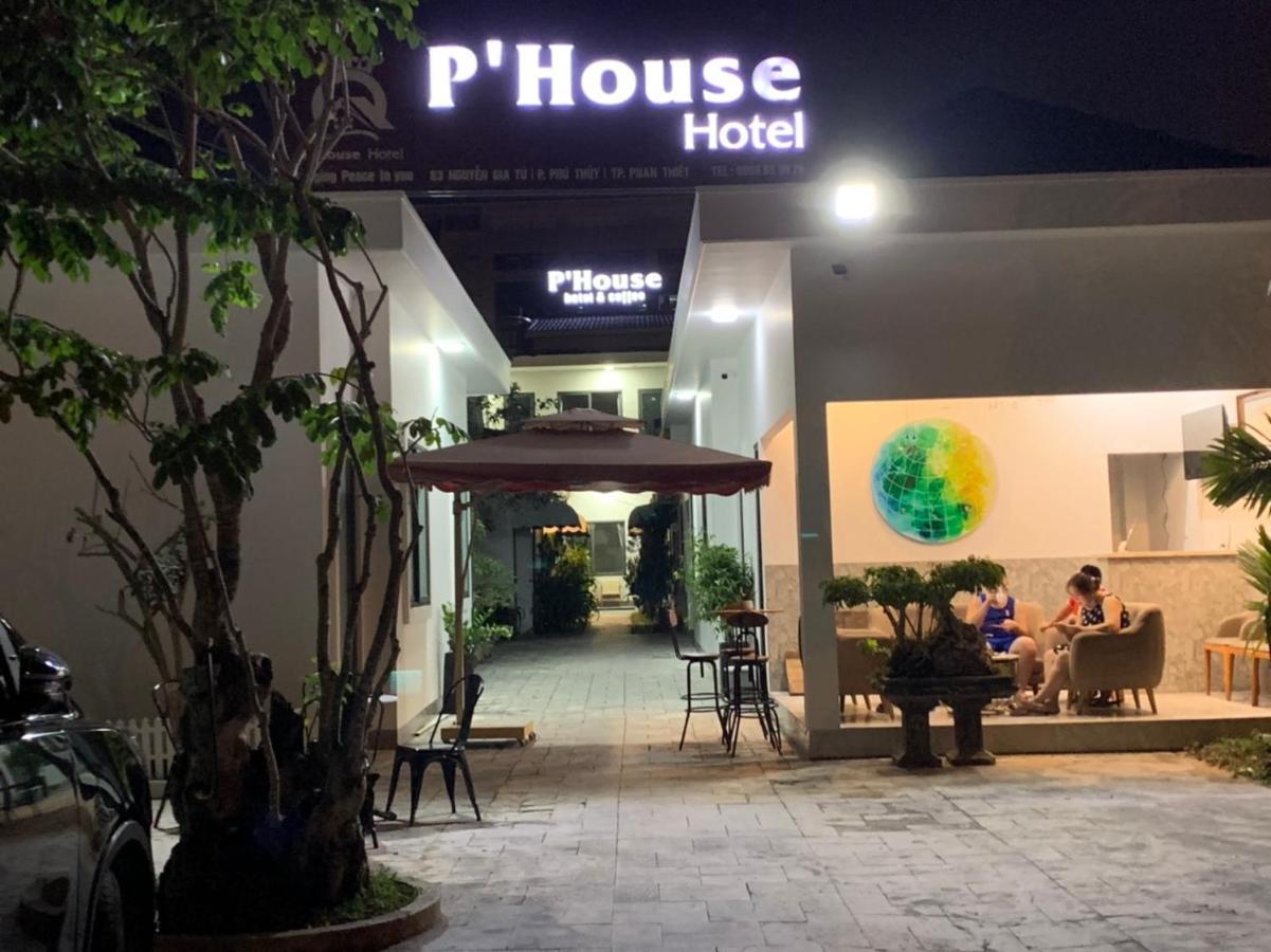 P'House Hotel Фантхьет Экстерьер фото